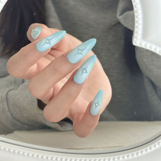 Cream-blue Four-pointed Star Press on Nail
